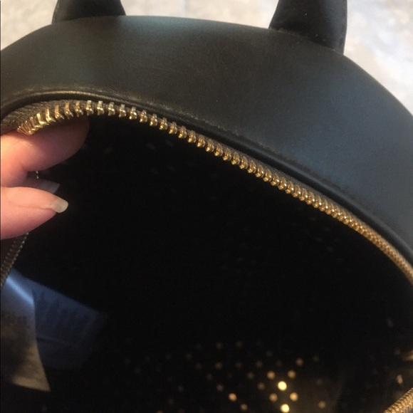 Really rare Disney Animators collection backpack - Picture 6 of 11